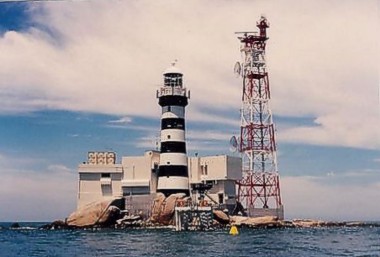 Afbeelding: Het eiland Pedra Branca, voortaan eigendom van Singapore"